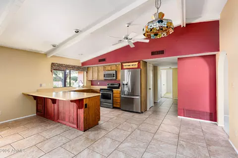 Kitchen - 139 E Monte Cristo Ave, Phoenix, AZ 85022 photo 1 of 3
