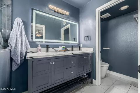 Bath - 2222 E Arabian Dr, Gilbert, AZ 85296 photo 2 of 4