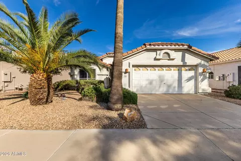 17315 N Coyote Lakes Pkwy, Surprise, AZ 85378