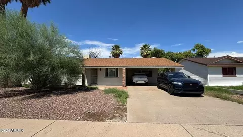 3748 W Las Palmaritas Dr, Phoenix, AZ 85051