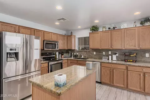 3739 W Carter Rd, Phoenix, AZ 85041