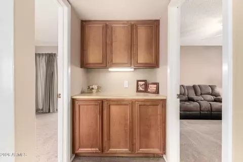 Entry Way - 1302 E Rowlands Ln, Phoenix, AZ 85022 photo 3 of 3
