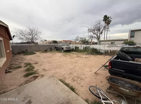 Exterior - 408 E Garnet Ave, Mesa, AZ 85204 photo 2 of 3