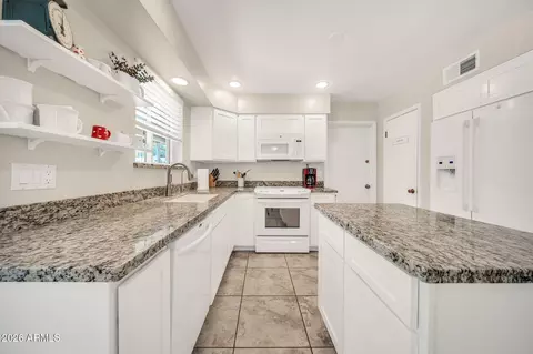 4143 E Beryl Ln, Phoenix, AZ 85028 photo 9