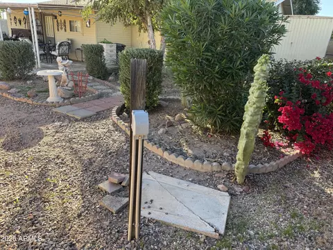 Exterior - 1589 S Delaware Dr, Apache Junction, AZ 85120 photo 2 of 5