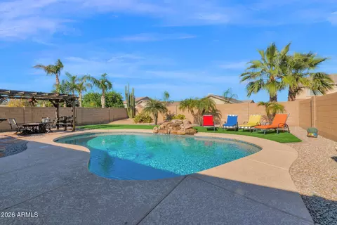 2004 W Half Moon Cir, San Tan Valley, AZ 85142