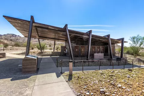 Exterior - 1930 E Linger Ln, Phoenix, AZ 85020 photo 16 of 21