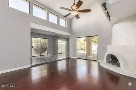 Living - 1930 E Linger Ln, Phoenix, AZ 85020 photo 1 of 4