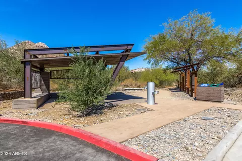 Exterior - 1930 E Linger Ln, Phoenix, AZ 85020 photo 12 of 21