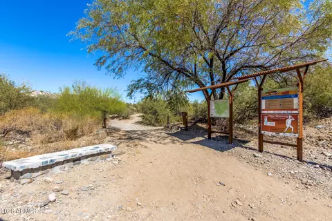 View/Area - 1930 E Linger Ln, Phoenix, AZ 85020 photo 8 of 10