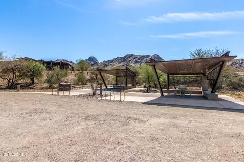 Exterior - 1930 E Linger Ln, Phoenix, AZ 85020 photo 13 of 21