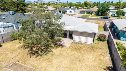 View/Area - 4230 N 16th Ave, Phoenix, AZ 85015 photo 3 of 4