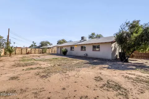 Exterior - 2952 N 53rd Dr, Phoenix, AZ 85031 photo 5 of 5