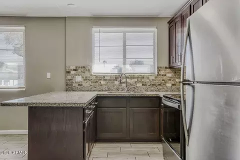 Kitchen - 2952 N 53rd Dr, Phoenix, AZ 85031 photo 3 of 3