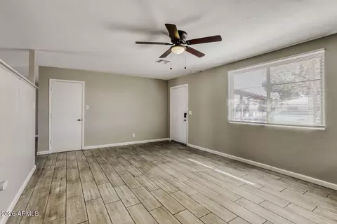 Living - 2952 N 53rd Dr, Phoenix, AZ 85031 photo 7 of 7