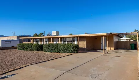 209 Elgin St, Huachuca City, AZ 85616