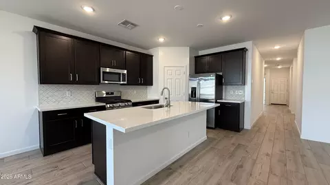 47652 W Kenner Dr, Maricopa, AZ 85139