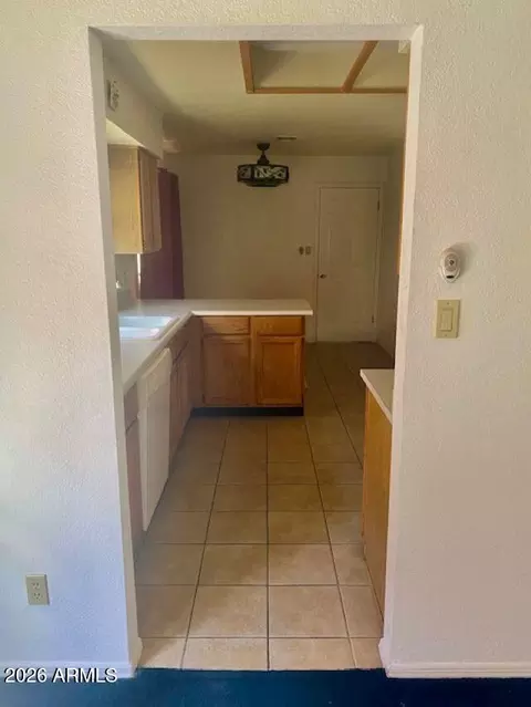 Kitchen - 2255 E Santa Rosa Dr, Gilbert, AZ 85234 photo 3 of 6