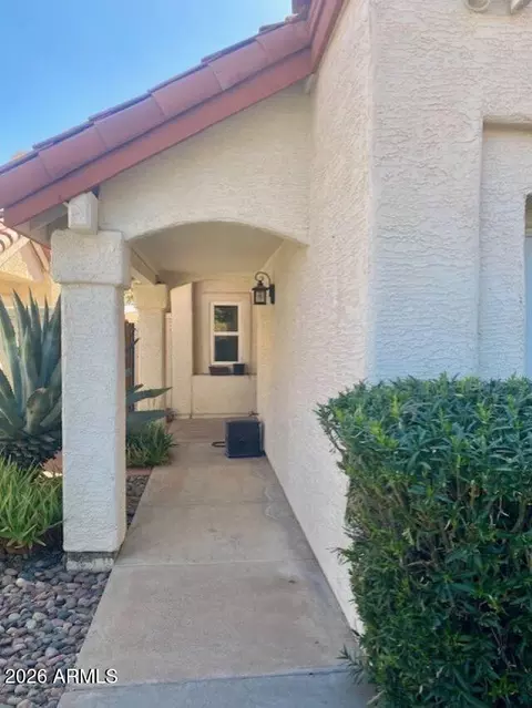Exterior - 2255 E Santa Rosa Dr, Gilbert, AZ 85234 photo 2 of 4