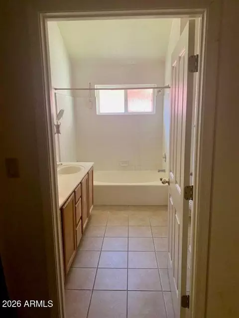 Bath - 2255 E Santa Rosa Dr, Gilbert, AZ 85234 photo 5 of 7