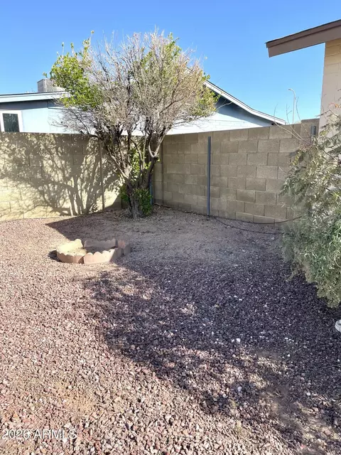 Exterior - 938 S Palo Verde Dr, Apache Junction, AZ 85120 photo 2 of 4