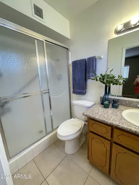 Bath - 938 S Palo Verde Dr, Apache Junction, AZ 85120 photo 1 of 4