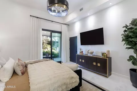 Bedroom - 3034 E Stella Ln, Phoenix, AZ 85016 photo 2 of 2