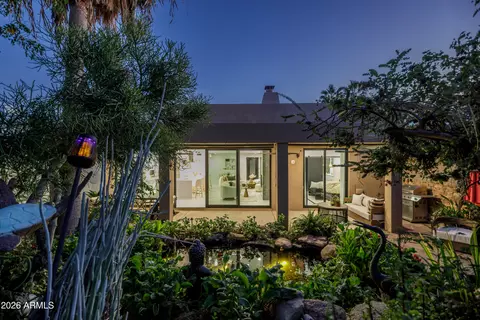 Exterior - 3034 E Stella Ln, Phoenix, AZ 85016 photo 9 of 11