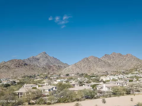 View/Area - 3034 E Stella Ln, Phoenix, AZ 85016 photo 1 of 2