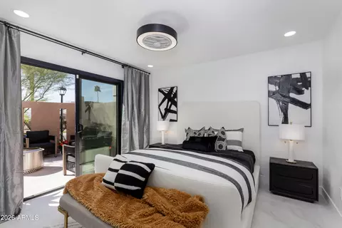 3034 E Stella Ln, Phoenix, AZ 85016