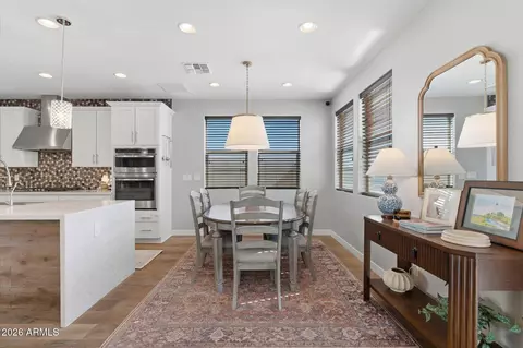2338 W Gloria Ln, Phoenix, AZ 85085