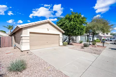 Exterior - 3930 E Wescott Dr, Phoenix, AZ 85050 photo 2 of 3
