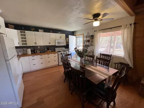 Kitchen - 691 N Pyle Ranch Rd, Payson, AZ 85541 photo 4 of 4