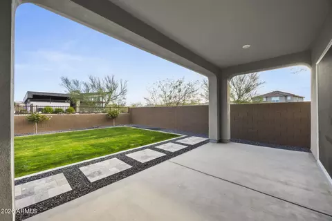 Exterior - 5954 E Cat Balue Dr, Phoenix, AZ 85054 photo 1 of 3