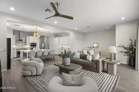 5954 E Cat Balue Dr, Phoenix, AZ 85054
