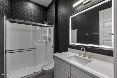 Bath - 5954 E Cat Balue Dr, Phoenix, AZ 85054 photo 1 of 2