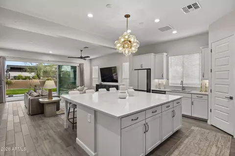 Kitchen - 5954 E Cat Balue Dr, Phoenix, AZ 85054 photo 1 of 3