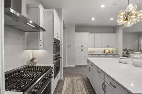 Kitchen - 5954 E Cat Balue Dr, Phoenix, AZ 85054 photo 3 of 3