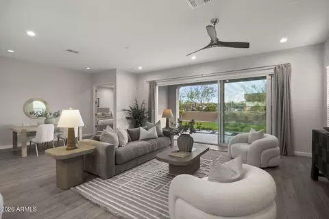 Living - 5954 E Cat Balue Dr, Phoenix, AZ 85054 photo 1 of 3