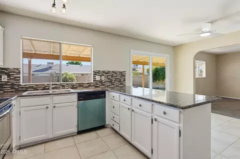 Kitchen - 953 E Hackamore St, Mesa, AZ 85203 photo 3 of 5