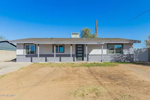 7922 W Clayton Dr, Phoenix, AZ 85033