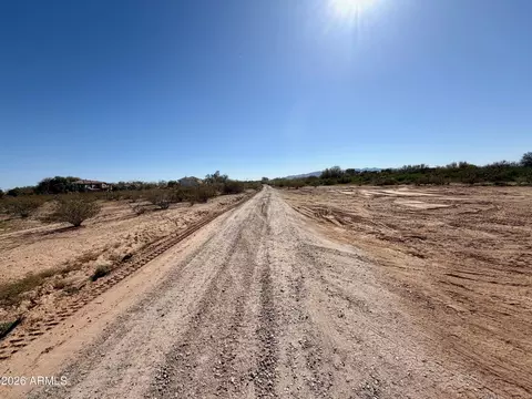 207 N Nn N 205th Avenue Apt 1 Acre Ave #1+ ACRE, Wittmann, AZ 85361