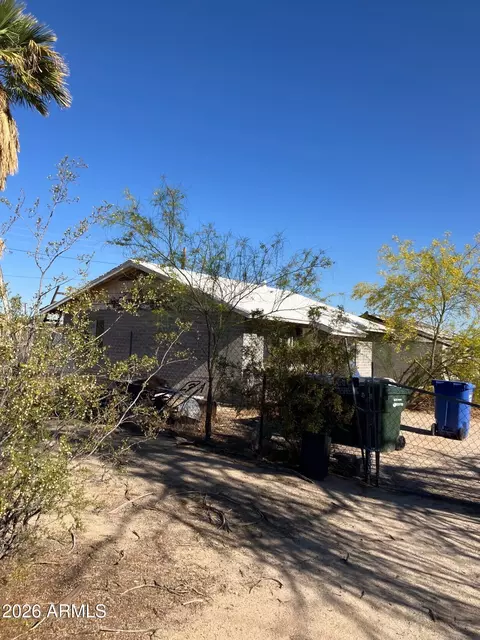 2138 E Desert Ln #20, Phoenix, AZ 85042 photo 2