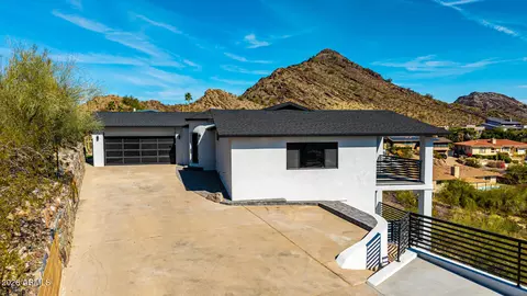 1402 E Las Palmaritas Dr, Phoenix, AZ 85020