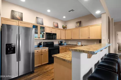Kitchen - 7445 Eagle Crest Dr #1116, Mesa, AZ 85207 photo 1 of 2