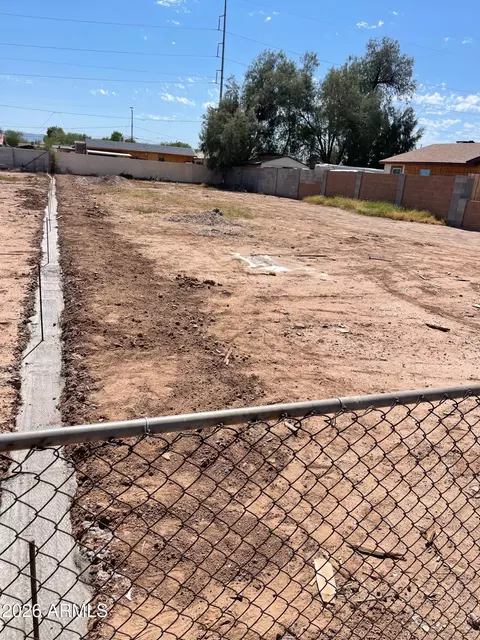 1125 W Grant St #13, Phoenix, AZ 85007