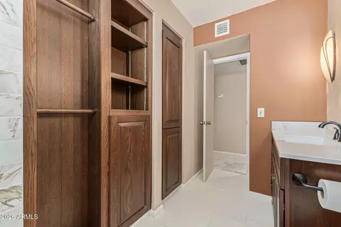 Bath - 1022 E Wesleyan Dr, Tempe, AZ 85282 photo 2 of 2