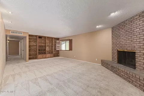 Living - 1022 E Wesleyan Dr, Tempe, AZ 85282 photo 3 of 4
