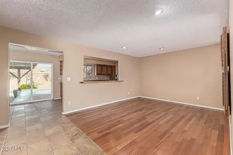 Living - 1022 E Wesleyan Dr, Tempe, AZ 85282 photo 1 of 4