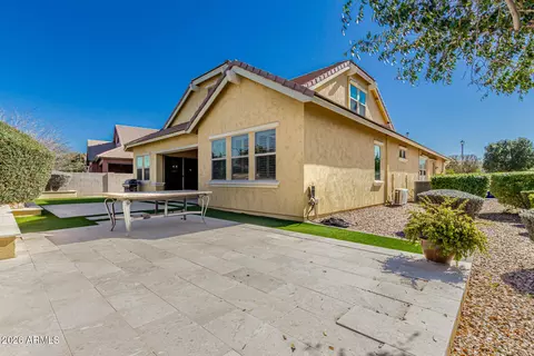Exterior - 4210 E Dwayne St, Gilbert, AZ 85295 photo 4 of 9